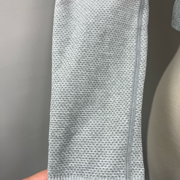 Gymshark Grey Ombre Crop Long Sleeve - Picture 9 of 16